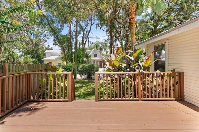 315 Pine St, Saint Simons Island, GA 31522 - view of wooden deck