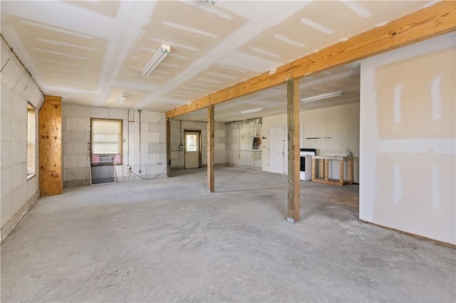 basement featuring washing machine and dryer