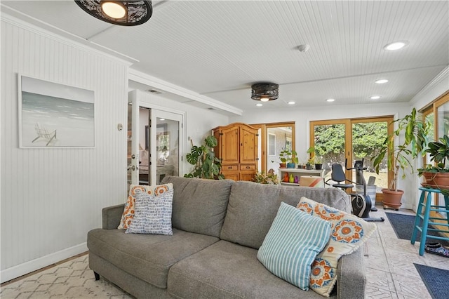 408 Couper Ave, Saint Simons Island, GA 31522 - living room with recessed lighting, baseboards, and crown molding