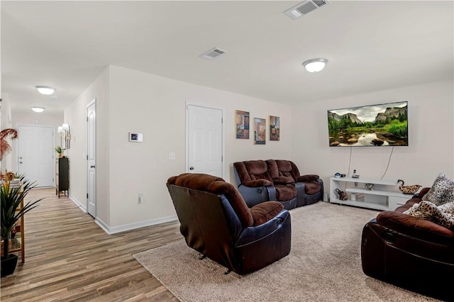 225 Rendell Ln, Hinesville, GA 31313