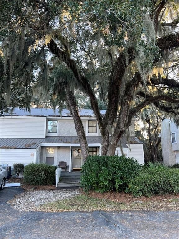 view of front of house