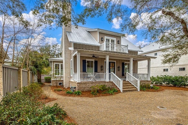 view of front of house with a porch