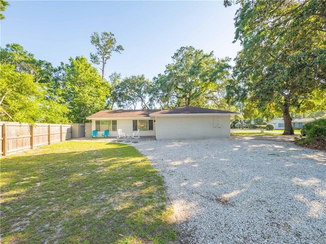 900 Mallory St, Saint Simons Island, GA 31522 - view of ranch-style house