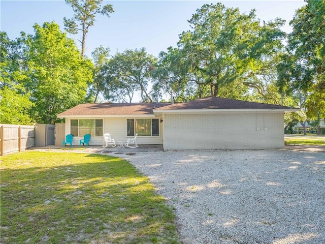 900 Mallory St, Saint Simons Island, GA 31522 - view of front of property featuring brick siding