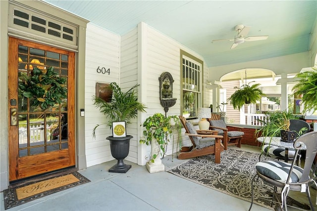 604 Union St, Brunswick, GA 31520 - entrance to property with a porch and a ceiling fan