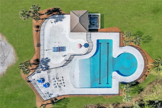 138 Clearwater Dr, Brunswick, GA 31523 - drone / aerial view of a pool area