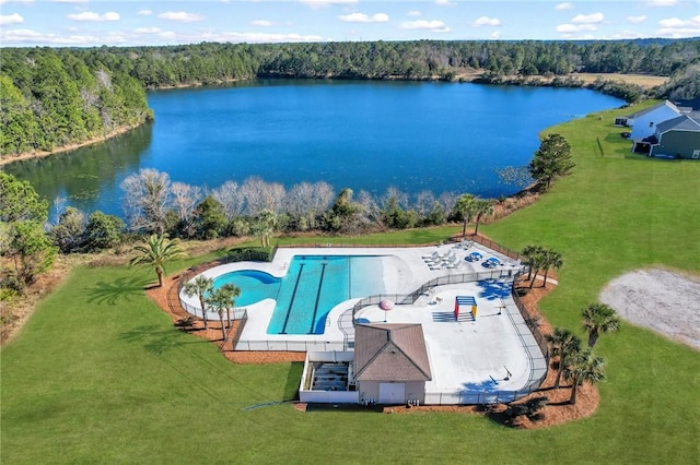 138 Clearwater Dr, Brunswick, GA 31523 - bird's eye view of a large body of water, a heavily wooded area, and a pool