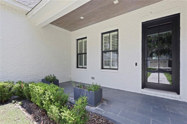 4 Lake View Cottages Ct, Saint Simons Island, GA 31522 - entrance to property featuring brick siding