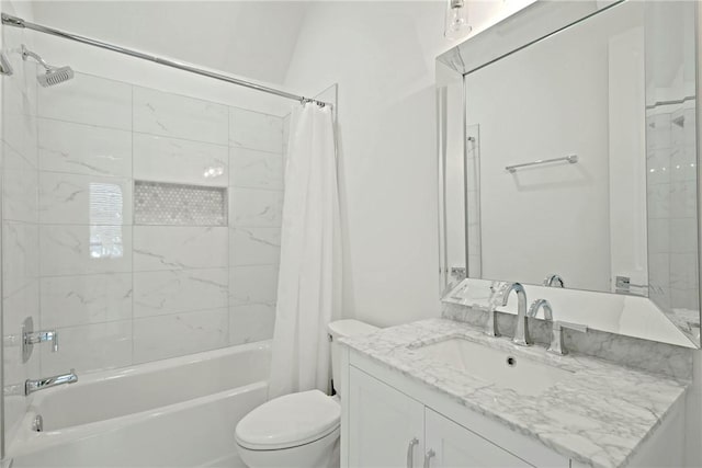 4 Lake View Cottages Ct, Saint Simons Island, GA 31522 - full bath with toilet, shower / tub combo, and vanity