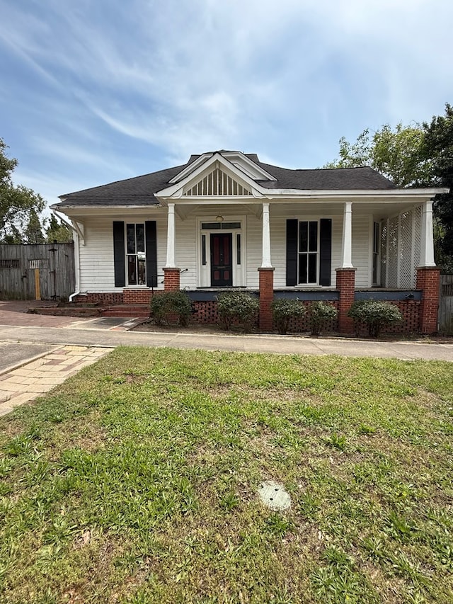 120 Franklin St, Milledgeville, GA 31061 - craftsman house featuring covered porch and brick siding