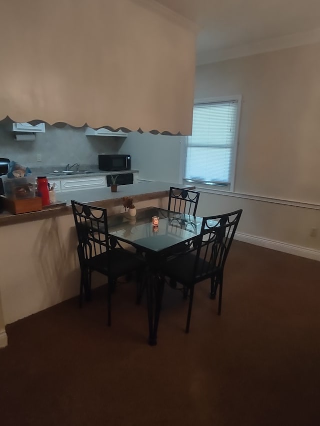 1745 Cedarwood Dr, Milledgeville, GA 31061 - dining space with crown molding