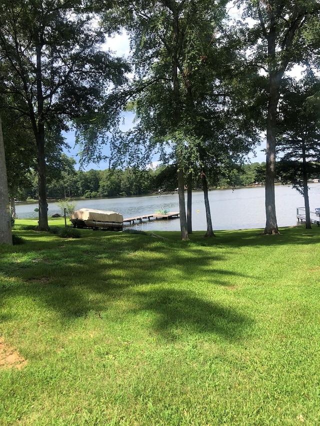 view of yard with a water view