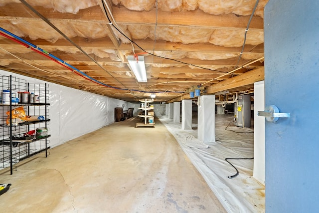 2122 Harbour Point Dr, Sparta, GA 31087 - unfinished below grade area with water heater