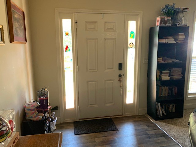1683 Sara Hunter Ln, Milledgeville, GA 31061 - foyer featuring wood finished floors