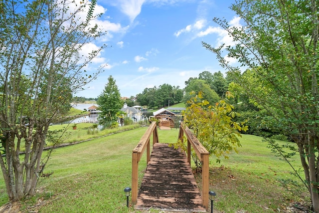 view of yard featuring a water view