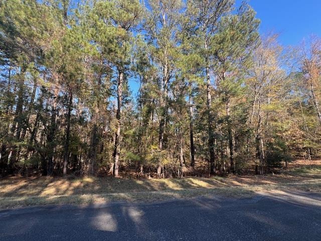 Listing photo 2 for 119 NW Village Way, Milledgeville GA 31061