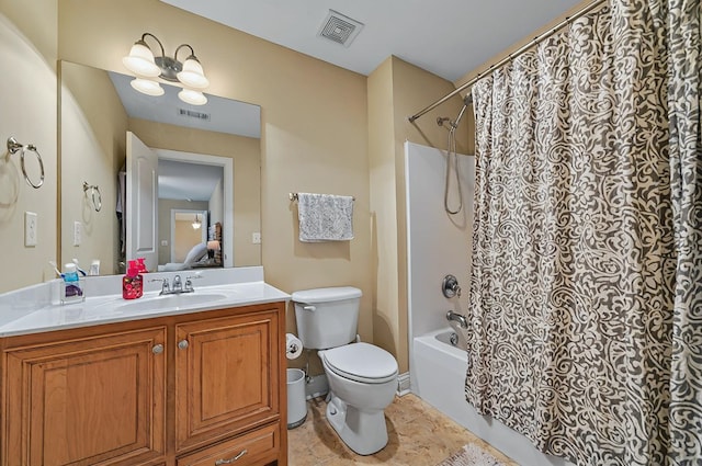 229 Old Plantation Trl, Milledgeville, GA 31061 - full bath with visible vents, shower / bath combo with shower curtain, toilet, and vanity