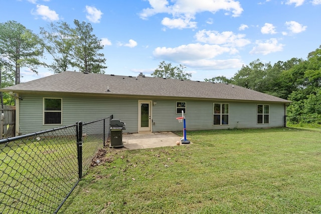 167 NW Old Plantation Trl, Milledgeville, GA 31061 - rear view of property with a patio area