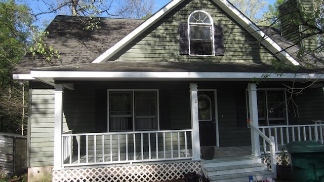 131 NE Carriage Ct, Milledgeville, GA 31061 - view of front of home featuring a porch