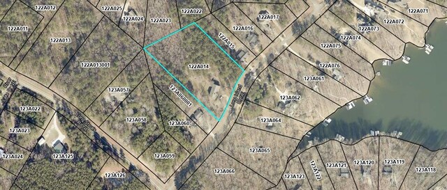 121 Long Island Dr, Eatonton, GA 31024 - aerial view of property's location with property parcel outlined