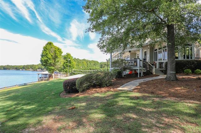 view of yard with a water view