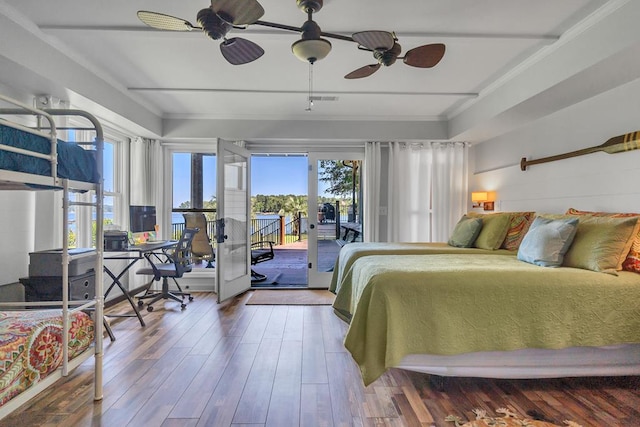 bedroom featuring access to exterior, hardwood / wood-style floors, ceiling fan, and ornamental molding