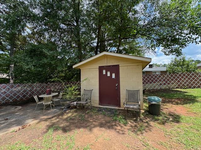 view of outbuilding