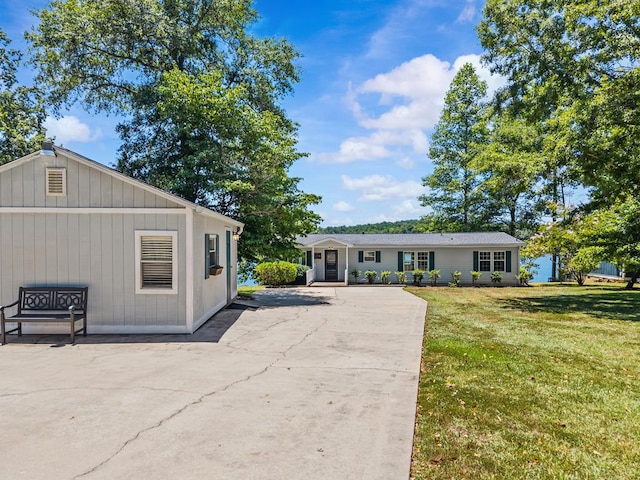 126A N Little River Run, Eatonton, GA 31024 - ranch-style home featuring a front yard