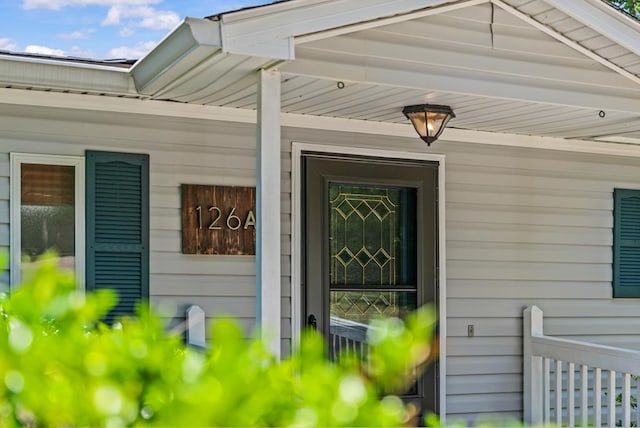 126A N Little River Run, Eatonton, GA 31024 - view of exterior entry featuring a porch