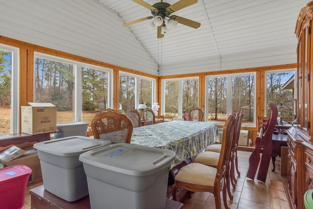 sunroom with lofted ceiling and ceiling fan