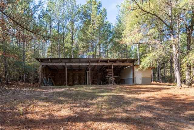 view of outdoor structure