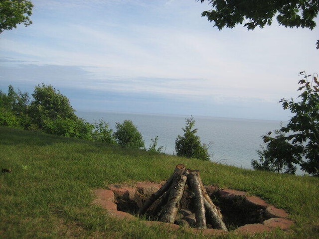 view of water feature