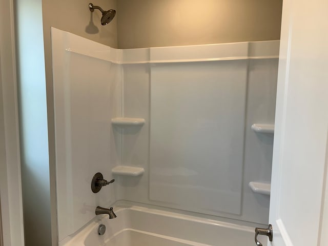 bathroom featuring shower / bathtub combination