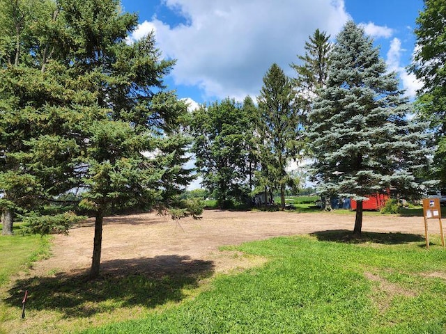 23280 River Run Rd, Mendon, MI 49072