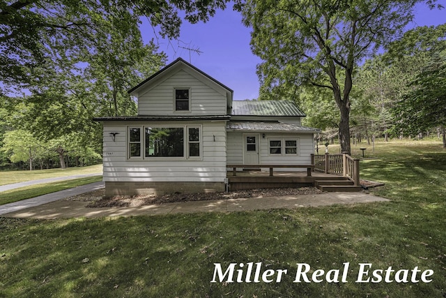 Listing photo 2 for 7067 W Irving Rd, Middleville MI 49333