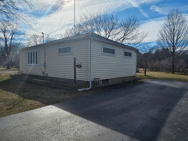 view of home's exterior