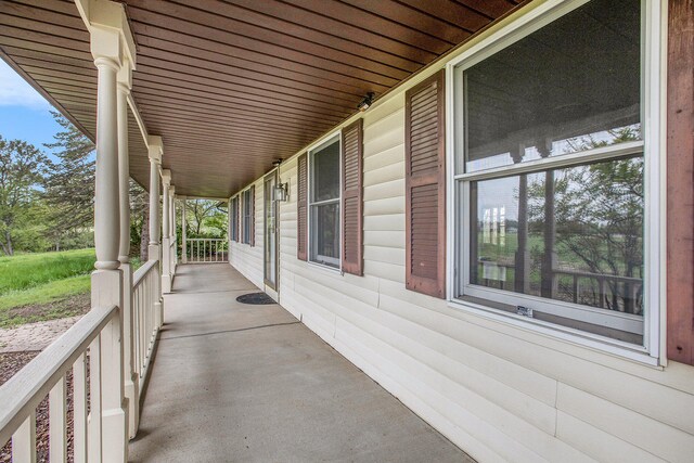 view of patio featuring covered porch