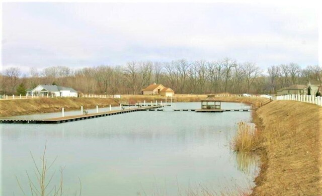 Listing photo 3 for 634 Swan River Dr, Benton Harbor MI 49022