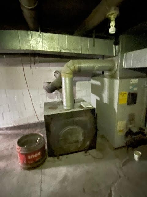 view of utility room