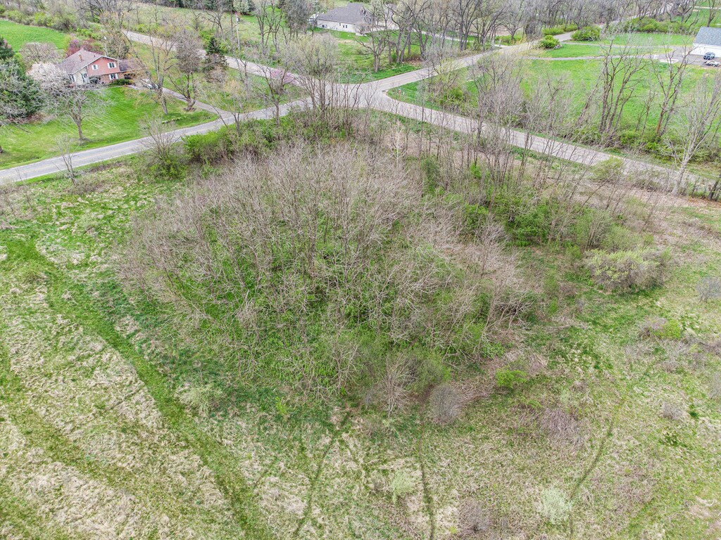 3099 W Kimmel Rd, Jackson, MI 49201 - photo 2