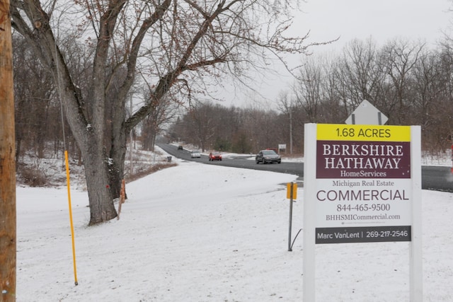 8095 Stadium Dr, Kalamazoo, MI 49009 - photo 4