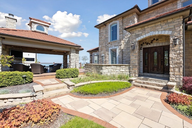 view of property entrance