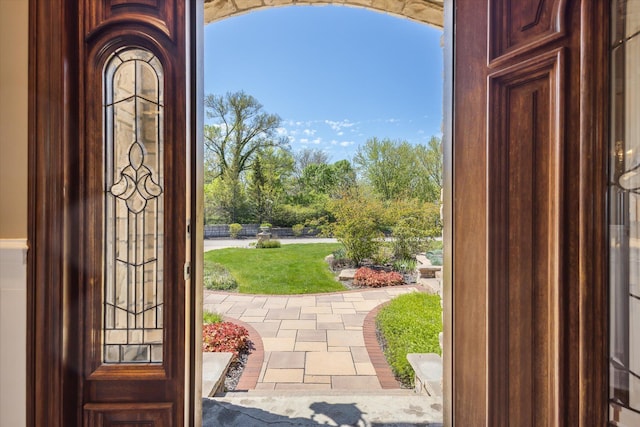 view of foyer entrance