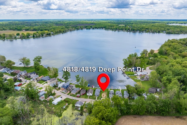 Listing photo 3 for 4818/4819 Deep Point Dr, Portage MI 49002