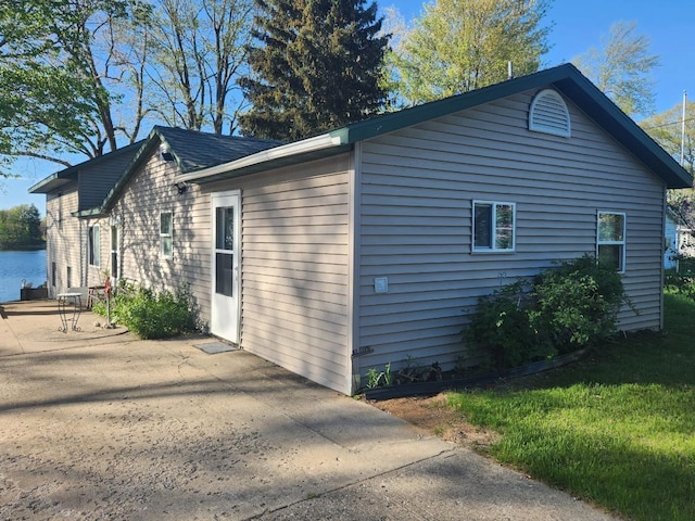 view of side of property