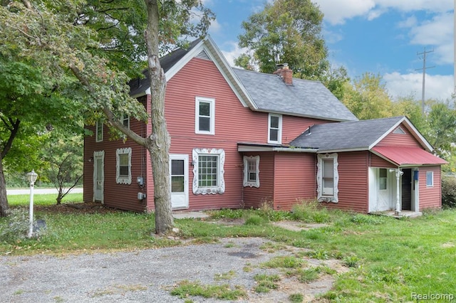 view of front of property