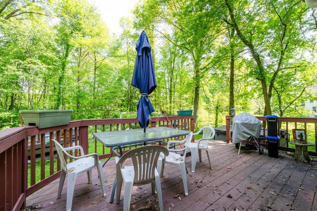 view of wooden deck