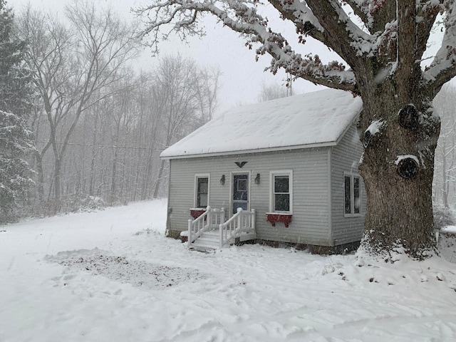 view of front of property with a porch