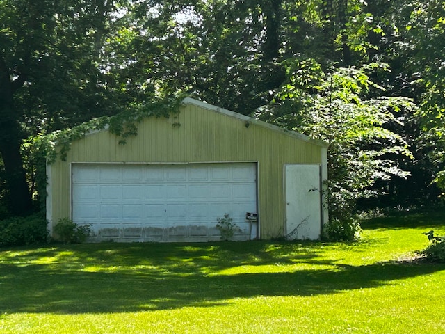 Listing photo 2 for 213 Cherry St, Allegan MI 49010