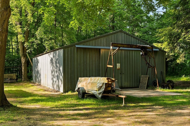 view of outdoor structure